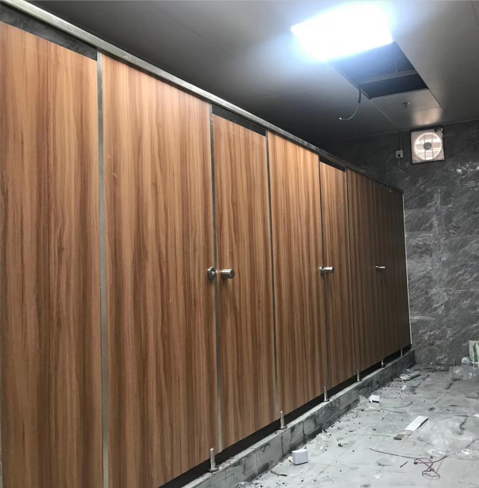 toilet cubicle partition supplier